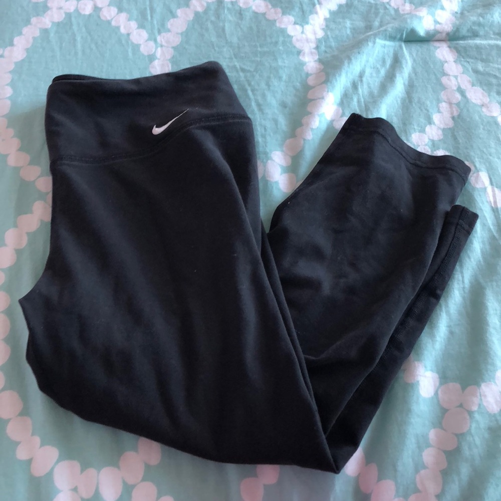 Nike cropped ankle tights